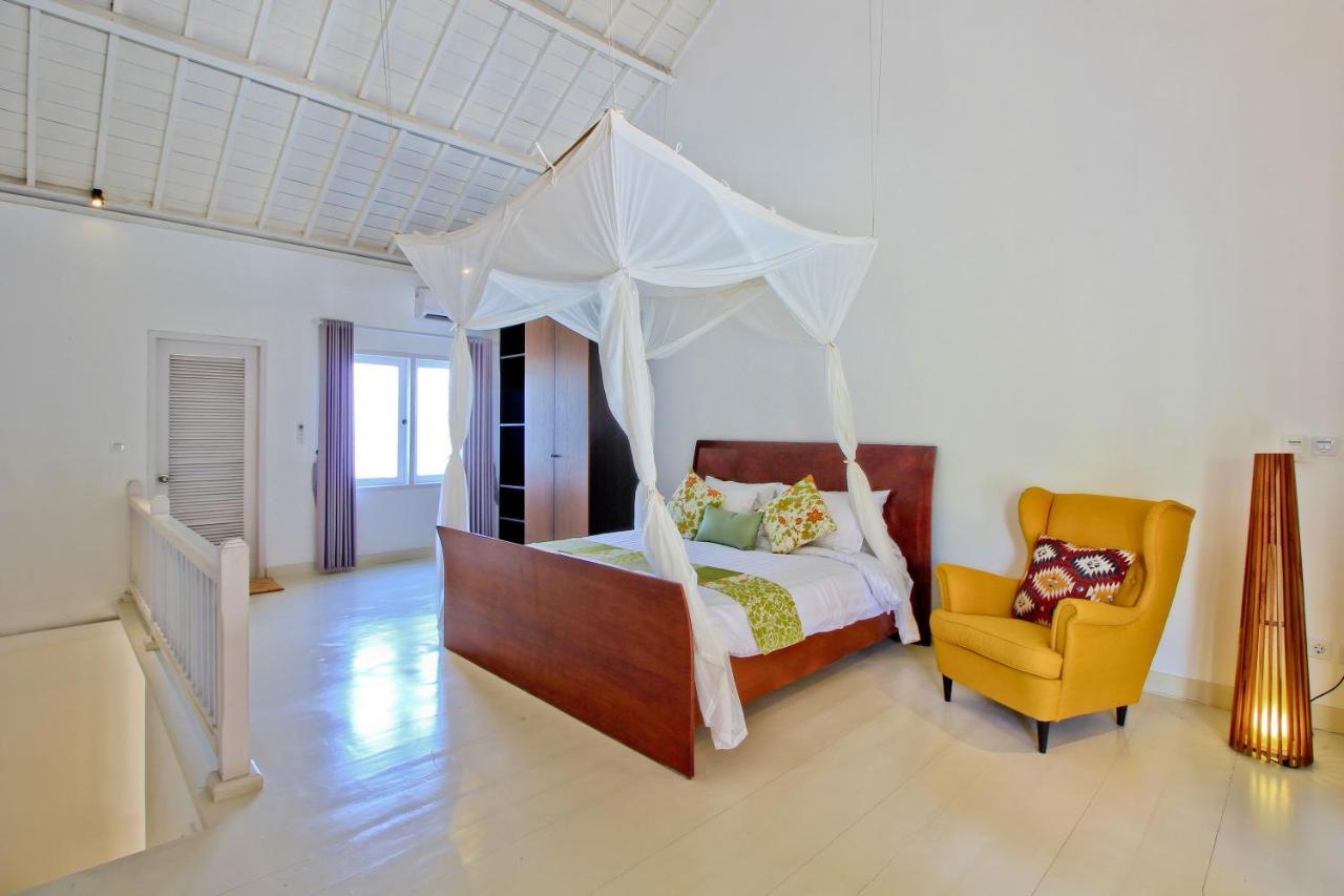 Uma Lima Villa Batu Belig - Close To The Beach Canggu Exteriör bild