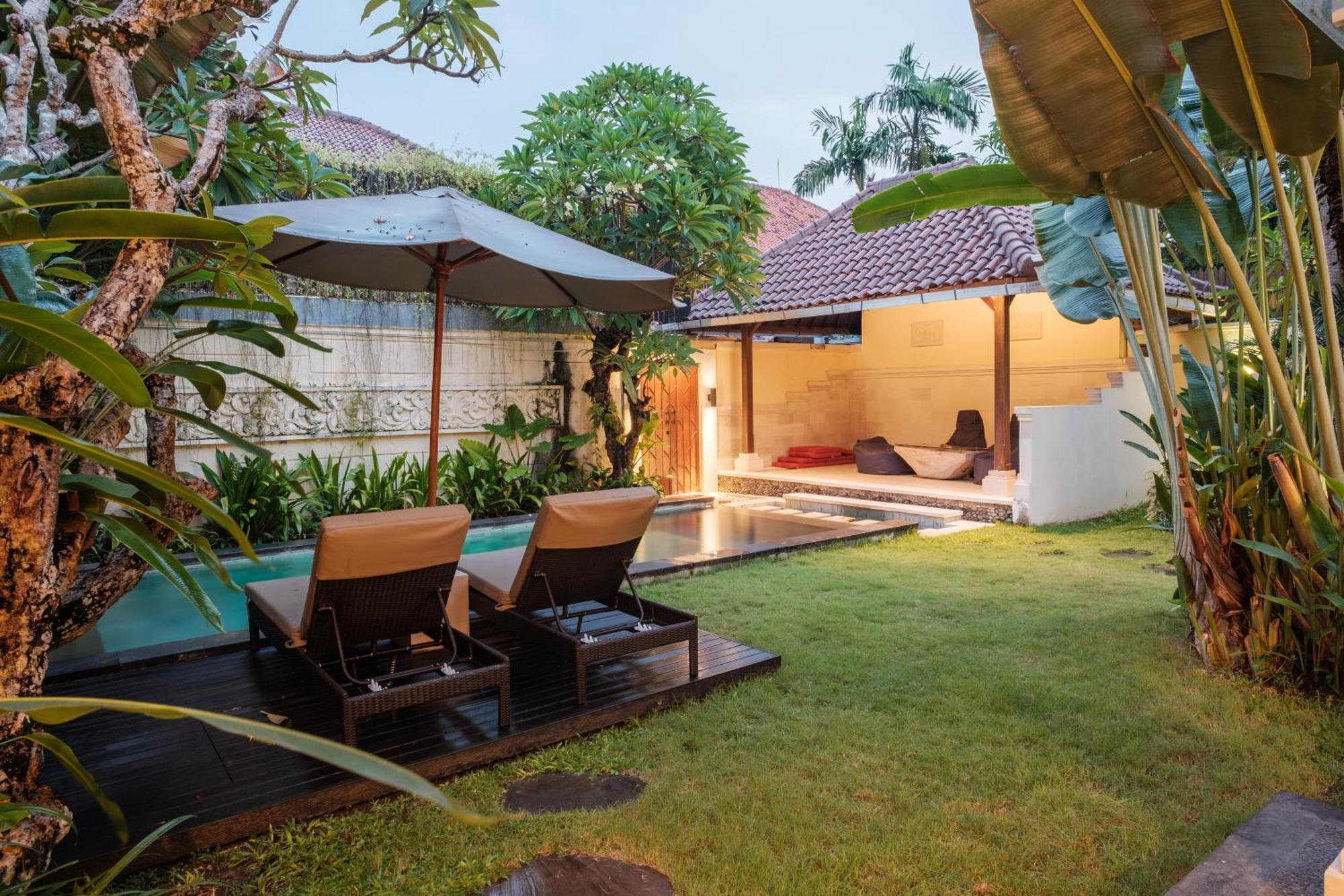 Uma Lima Villa Batu Belig - Close To The Beach Canggu Exteriör bild