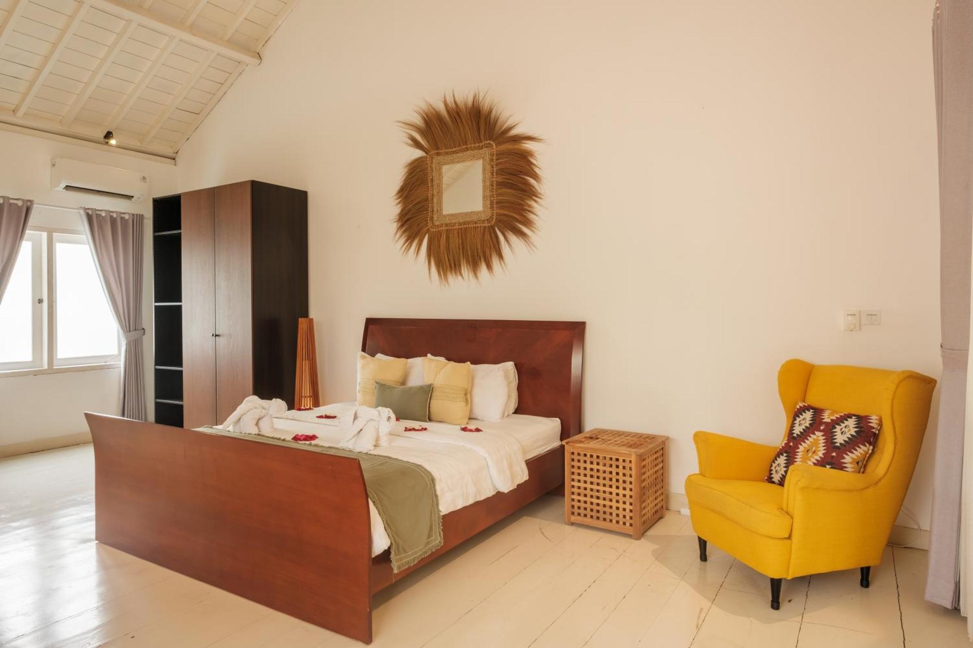 Uma Lima Villa Batu Belig - Close To The Beach Canggu Exteriör bild