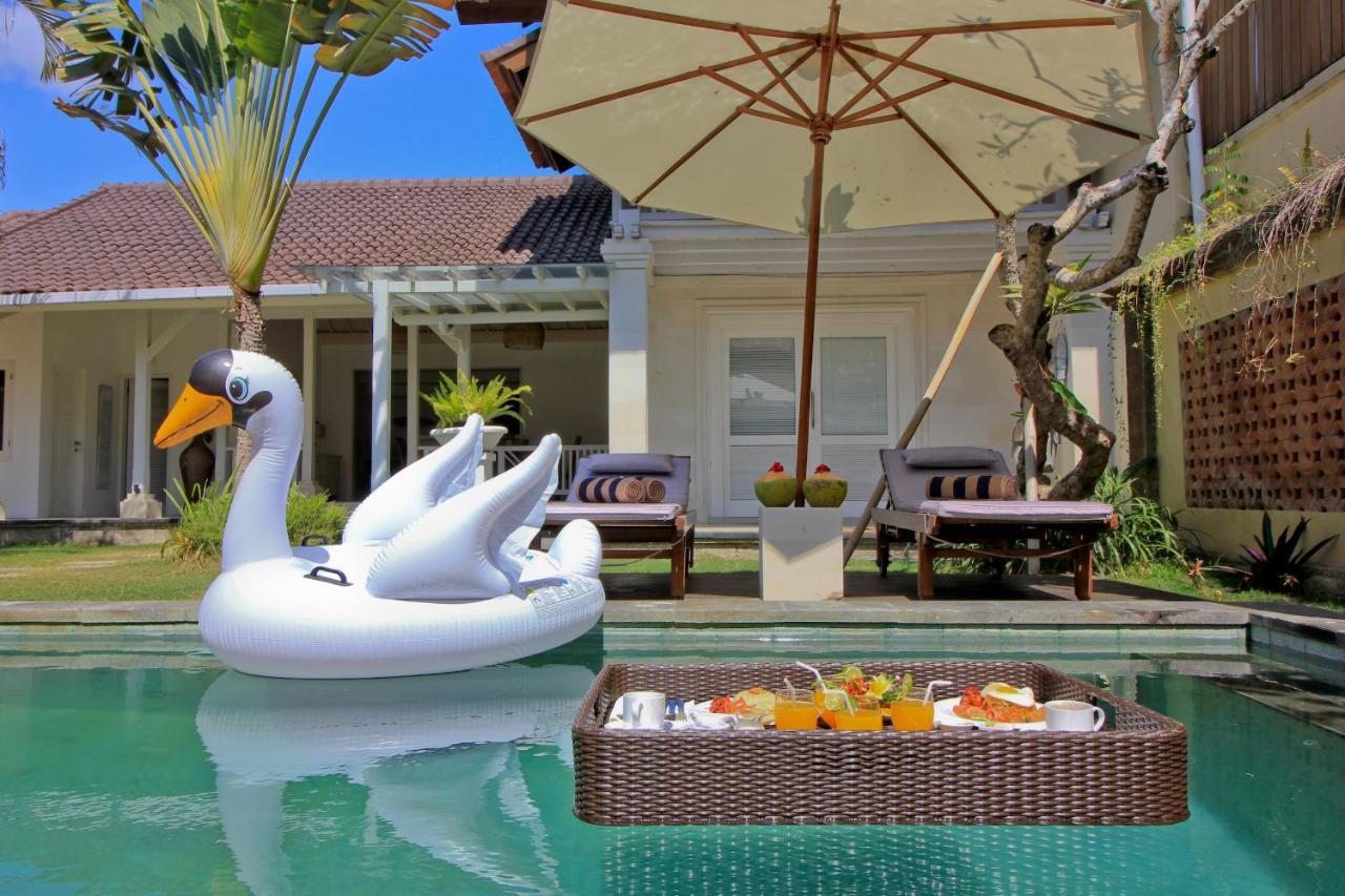 Uma Lima Villa Batu Belig - Close To The Beach Canggu Exteriör bild