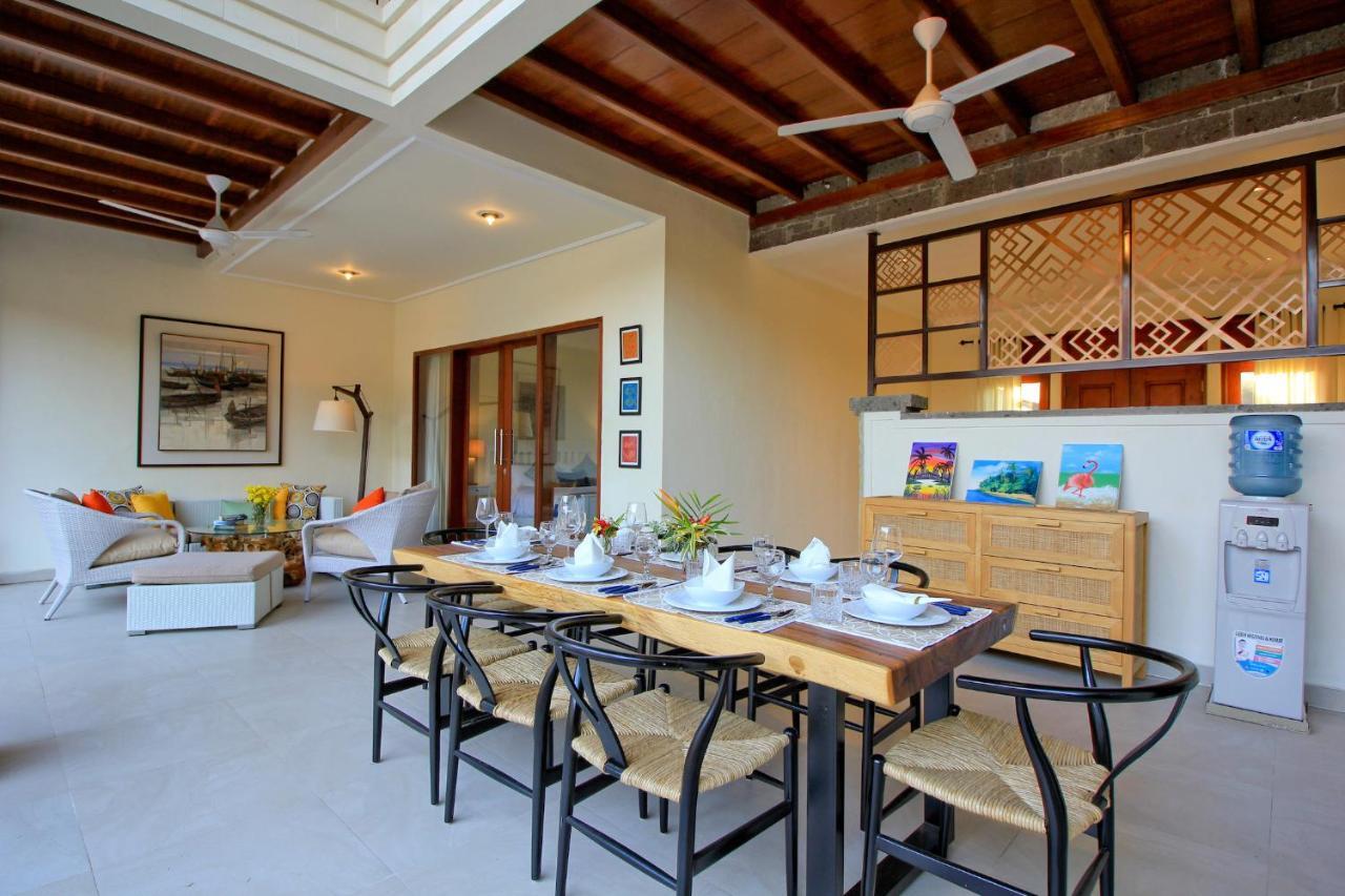 Uma Lima Villa Batu Belig - Close To The Beach Canggu Exteriör bild